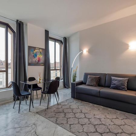 Milan Royal Suites - Duomo Santo Stefano Bagian luar foto