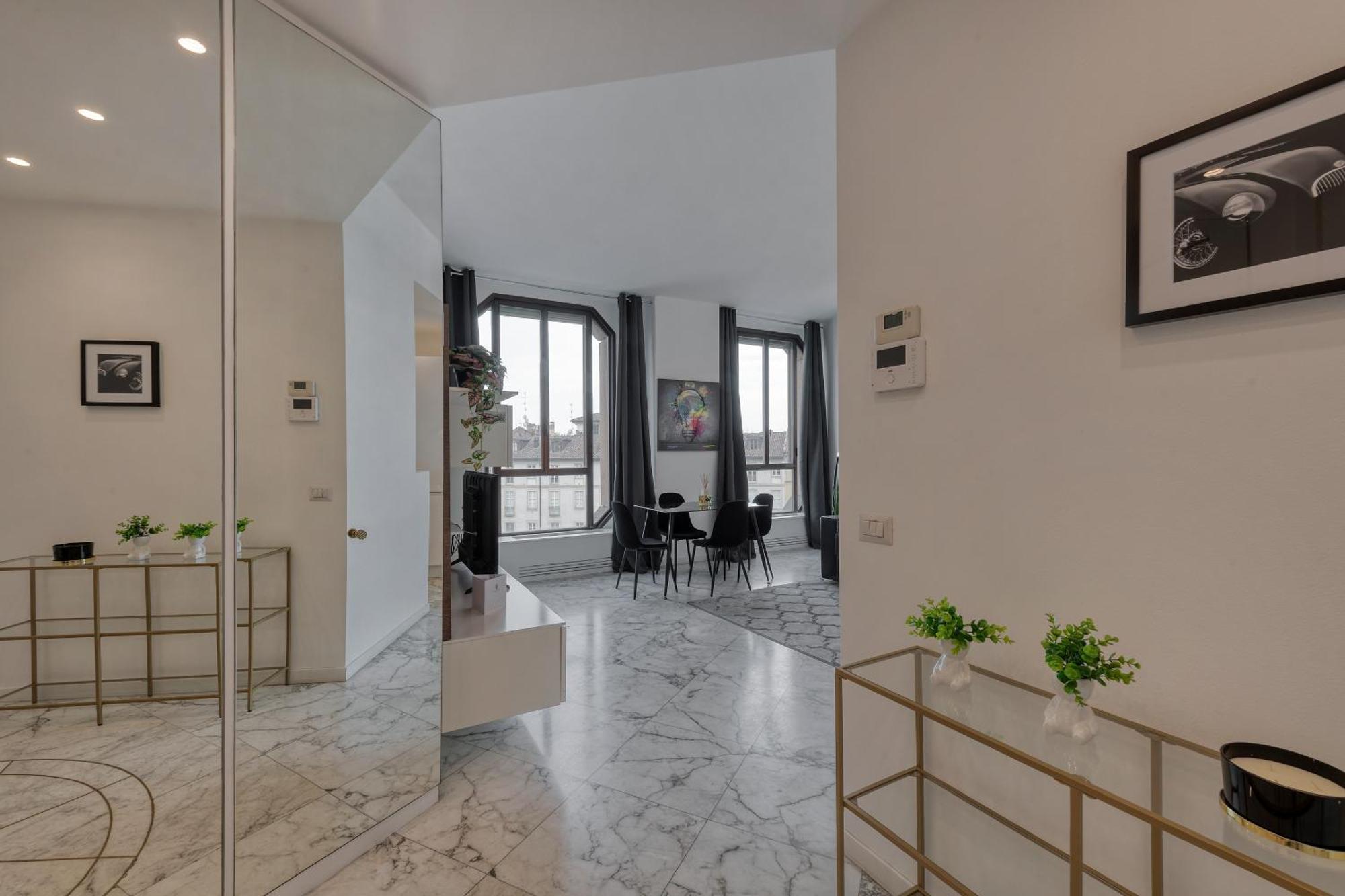 Milan Royal Suites - Duomo Santo Stefano Bagian luar foto